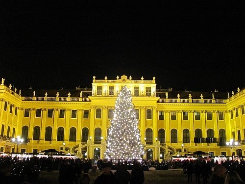 Dagstur til julemarkeder I Wien